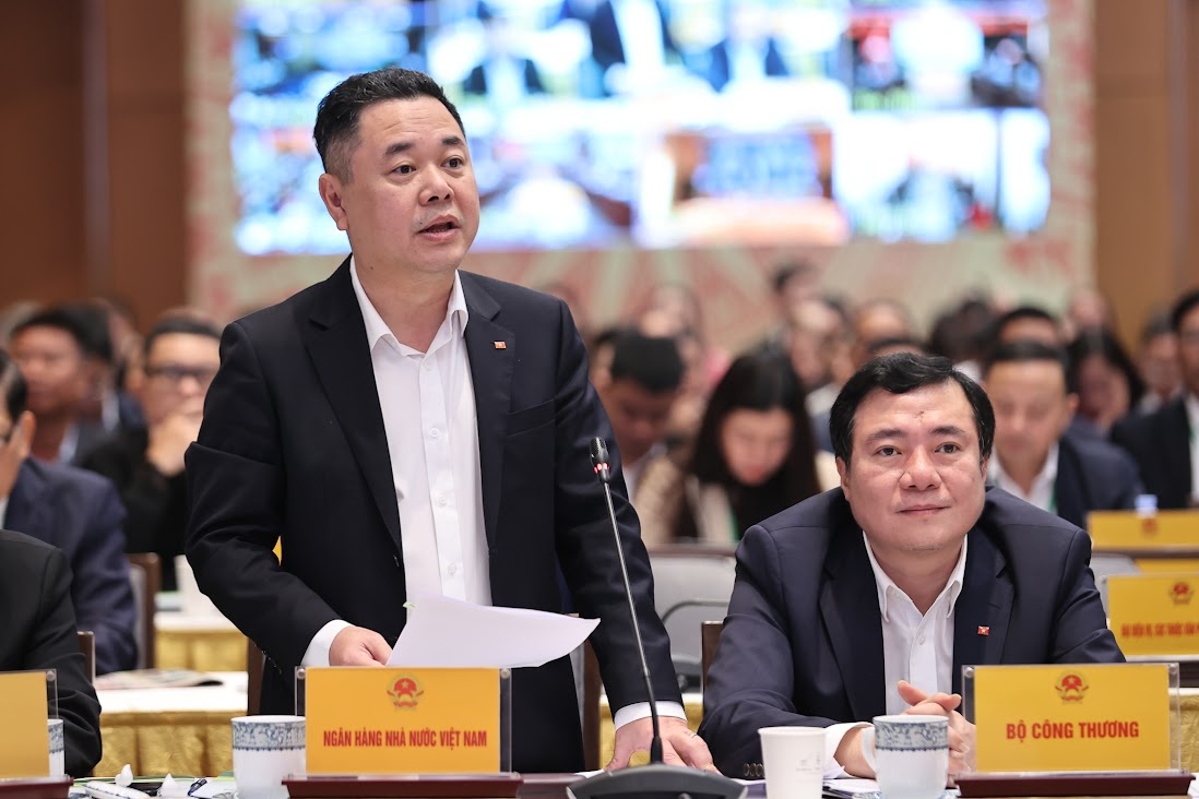 Phó Thống đốc Ngân hàng Nhà nước Nguyễn Ngọc Cảnh phát biểu tại Hội nghị - Ảnh: VGP/Nhật Bắc