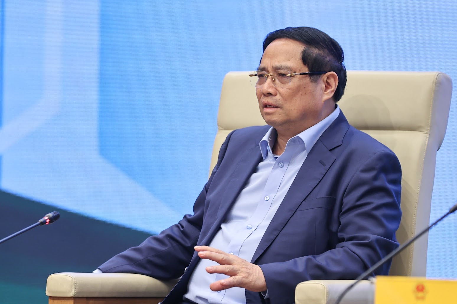 Thủ tướng đề nghị các bộ ngành, địa phương tiếp tục rà soát, xây dựng, ban hành cơ chế, chính sách thông thoáng về đất đai, tín dụng, khoa học công nghệ, và chuyển đổi số trong nông nghiệp - Ảnh: VGP/Nhật Bắc