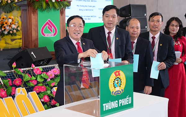 Xây dựng tổ chức Công đoàn vững mạnh, đồng hành cùng chuyên môn thực hiện thắng lợi nhiệm vụ trong giai đoạn mới