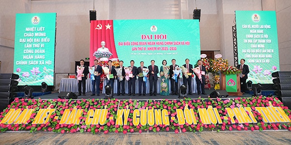 Xây dựng tổ chức Công đoàn vững mạnh, đồng hành cùng chuyên môn thực hiện thắng lợi nhiệm vụ trong giai đoạn mới