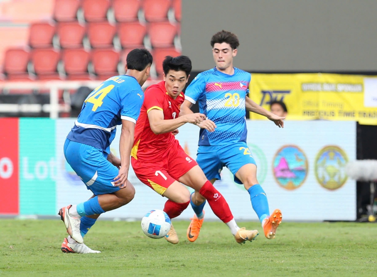 Hai phút cuối định đoạt số phận: U22 Việt Nam bước qua Philippines để vào chung kết SEA Games 33 Hai phút cuối định đoạt số phận: U22 Việt Nam bước qua Philippines để vào chung kết SEA Games 33