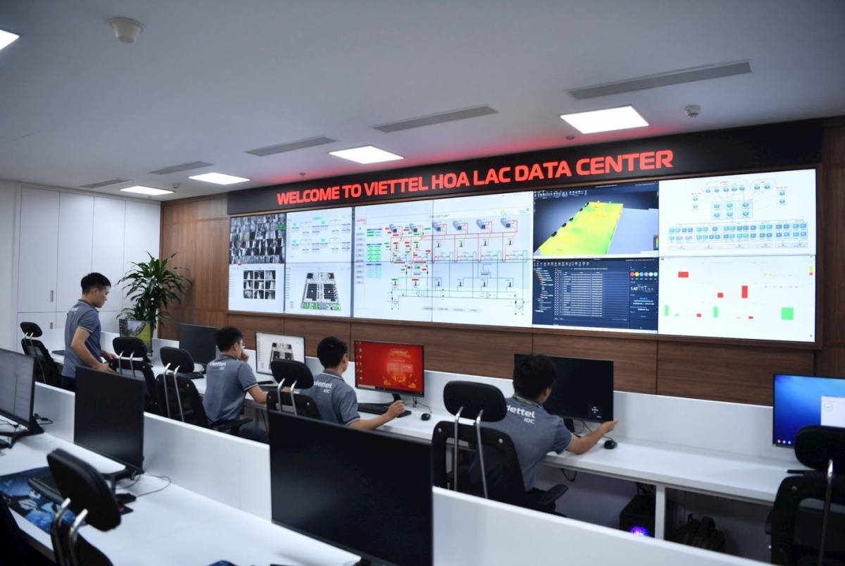 Hoàn thiện cơ chế “một cửa tại chỗ” thực chất hỗ trợ doanh nghiệp tham gia đầu tư tại các khu công nghệ số Hoàn thiện cơ chế “một cửa tại chỗ” thực chất hỗ trợ doanh nghiệp tham gia đầu tư tại các khu công nghệ số