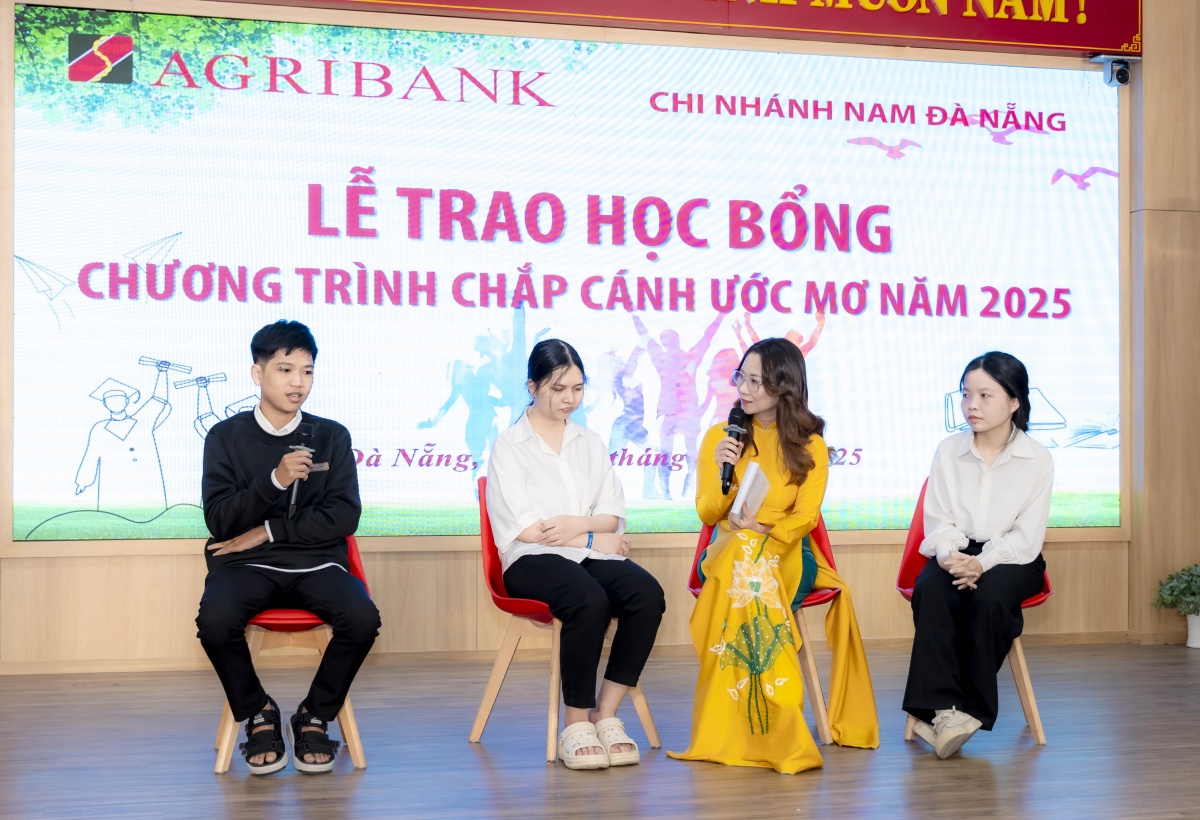 “Chắp cánh ước mơ” góp phần gieo những hạt mầm tri thức “Chắp cánh ước mơ” góp phần gieo những hạt mầm tri thức