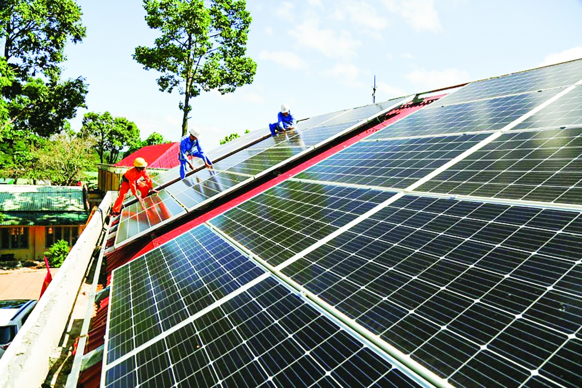 Hà Nội trước đòi hỏi phát triển 900 MW điện mặt trời mái nhà  