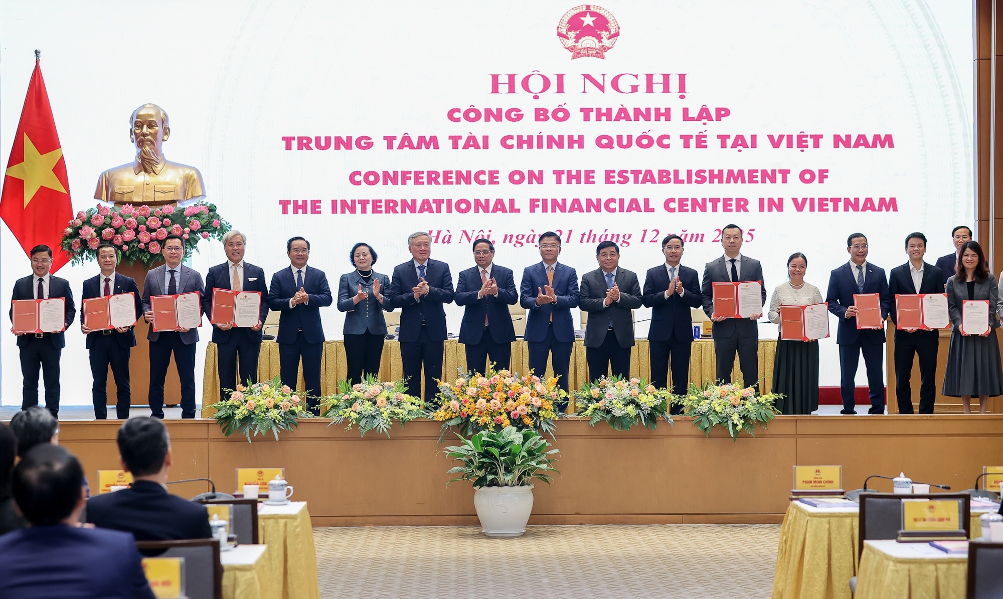Lễ công bố Thành viên Trung tâm tài chính quốc tế tại TP. Hồ Chí Minh - Ảnh: VGP/Nhật Bắc Lễ công bố Thành viên Trung tâm tài chính quốc tế tại TP. Hồ Chí Minh - Ảnh: VGP/Nhật Bắc