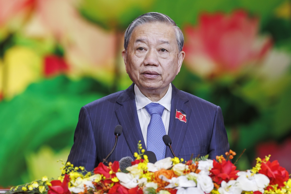 Tổng Bí thư Tô Lâm: Trong giai đoạn cách mạng mới, thi đua yêu nước phải trở thành một hệ sinh thái năng động để mọi chủ trương đúng đắn được chuyển hóa thành hành động thiết thực; các nhiệm vụ chính trị được chuyển hóa thành tinh thần trách nhiệm, công việc cụ thể, đích đến rõ ràng để mọi người dân đều thấy mình là chủ thể của phát triển, là người kiến tạo tương lai và thụ hưởng các thành quả của lao động, sáng tạo - Ảnh: VGP/Nhật Bắc Tổng Bí thư Tô Lâm: Trong giai đoạn cách mạng mới, thi đua yêu nước phải trở thành một hệ sinh thái năng động để mọi chủ trương đúng đắn được chuyển hóa thành hành động thiết thực; các nhiệm vụ chính trị được chuyển hóa thành tinh thần trách nhiệm, công việc cụ thể, đích đến rõ ràng để mọi người dân đều thấy mình là chủ thể của phát triển, là người kiến tạo tương lai và thụ hưởng các thành quả của lao động, sáng tạo - Ảnh: VGP/Nhật Bắc