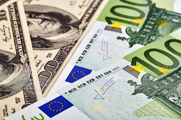 USD vẫn chiếm tỷ trọng lớn nhất trong dự trữ ngoại hối toàn cầu USD vẫn chiếm tỷ trọng lớn nhất trong dự trữ ngoại hối toàn cầu