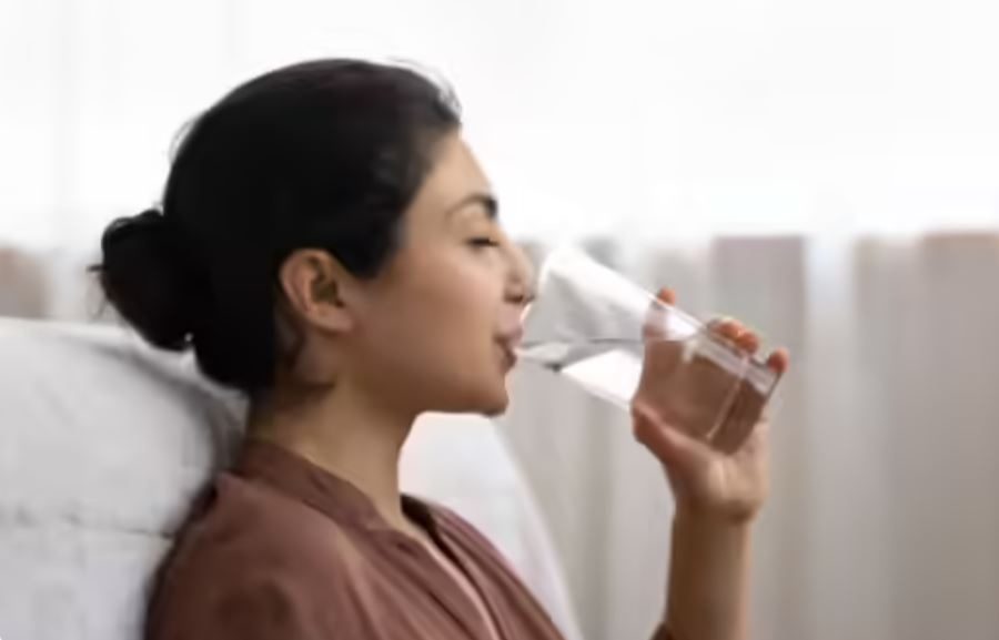 Bạn cần nhiều nước hơn mình nghĩ khi thời tiết lạnh