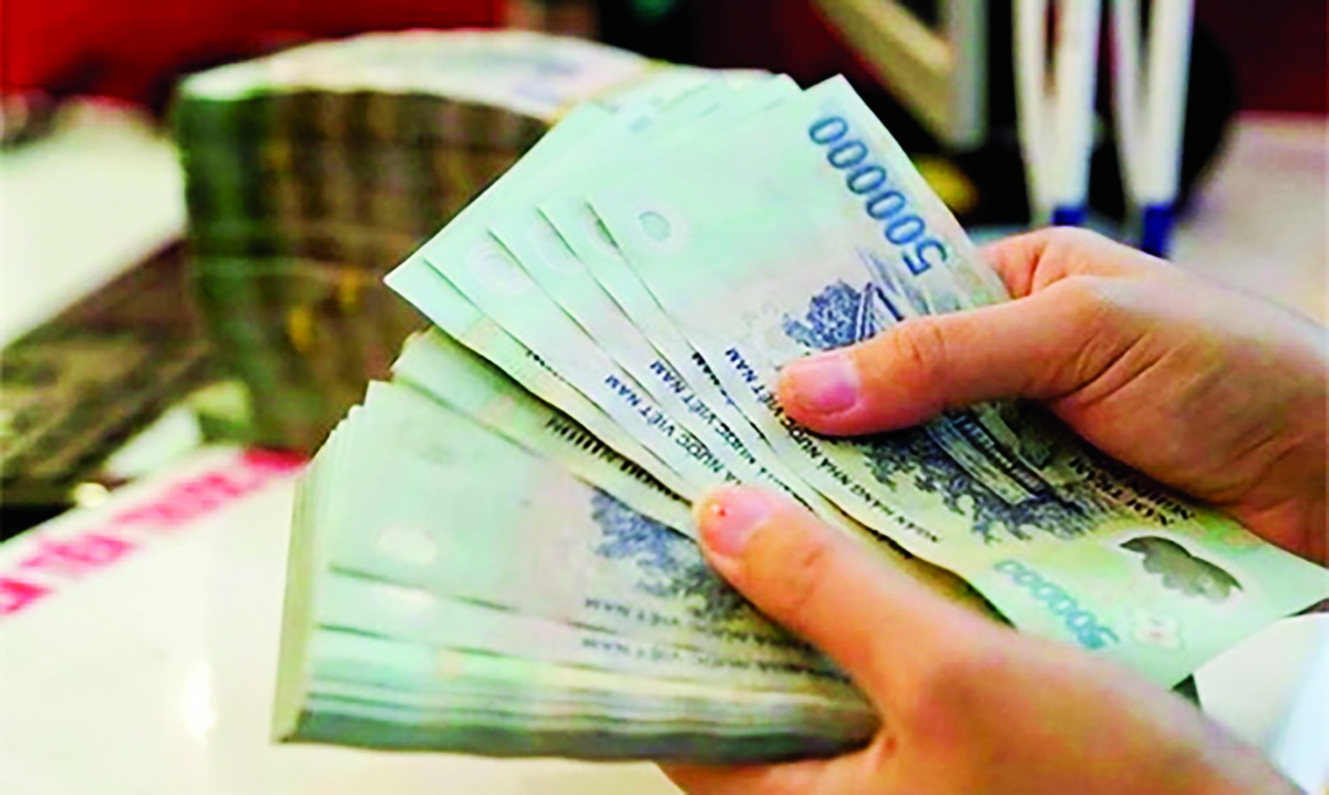 Người lao động luôn quan tâm đến thưởng Tết và các khoản phúc lợi cuối năm