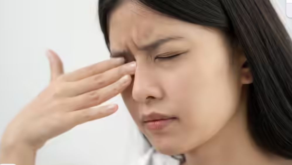 4 bài tập đơn giản giúp làm dịu đôi mắt mệt mỏi và cải thiện thị lực