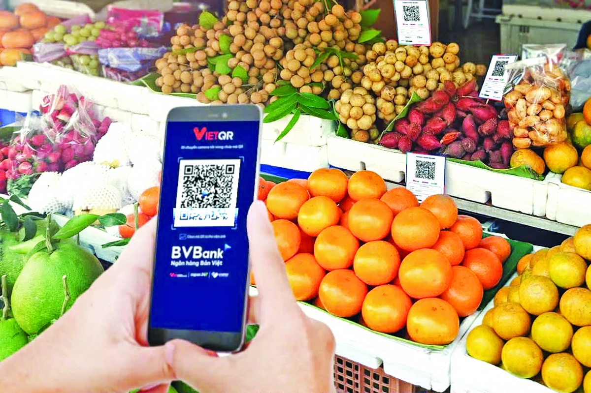 Các ngân hàng mở rộng hệ sinh thái cung cấp khoản vay nhỏ lẻ qua phương thức điện tử và phát triển thanh toán trực tuyến Các ngân hàng mở rộng hệ sinh thái cung cấp khoản vay nhỏ lẻ qua phương thức điện tử và phát triển thanh toán trực tuyến