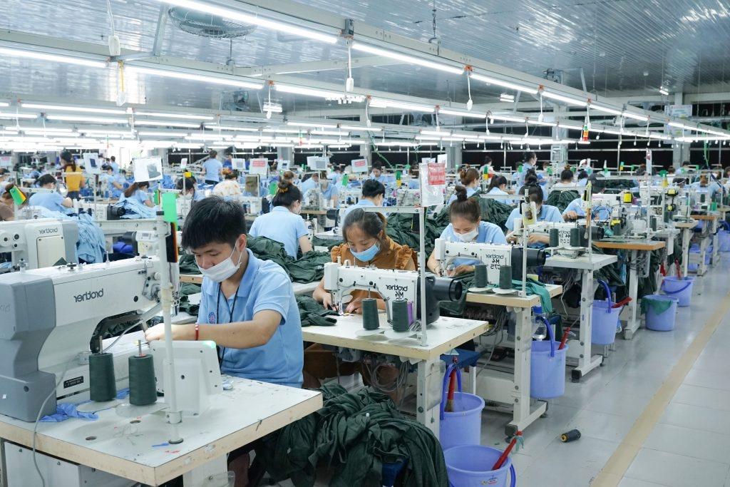 Dệt may khởi sắc, thu nhập người lao động tăng giữa “bão” chi phí và cạnh tranh Dệt may khởi sắc, thu nhập người lao động tăng giữa “bão” chi phí và cạnh tranh