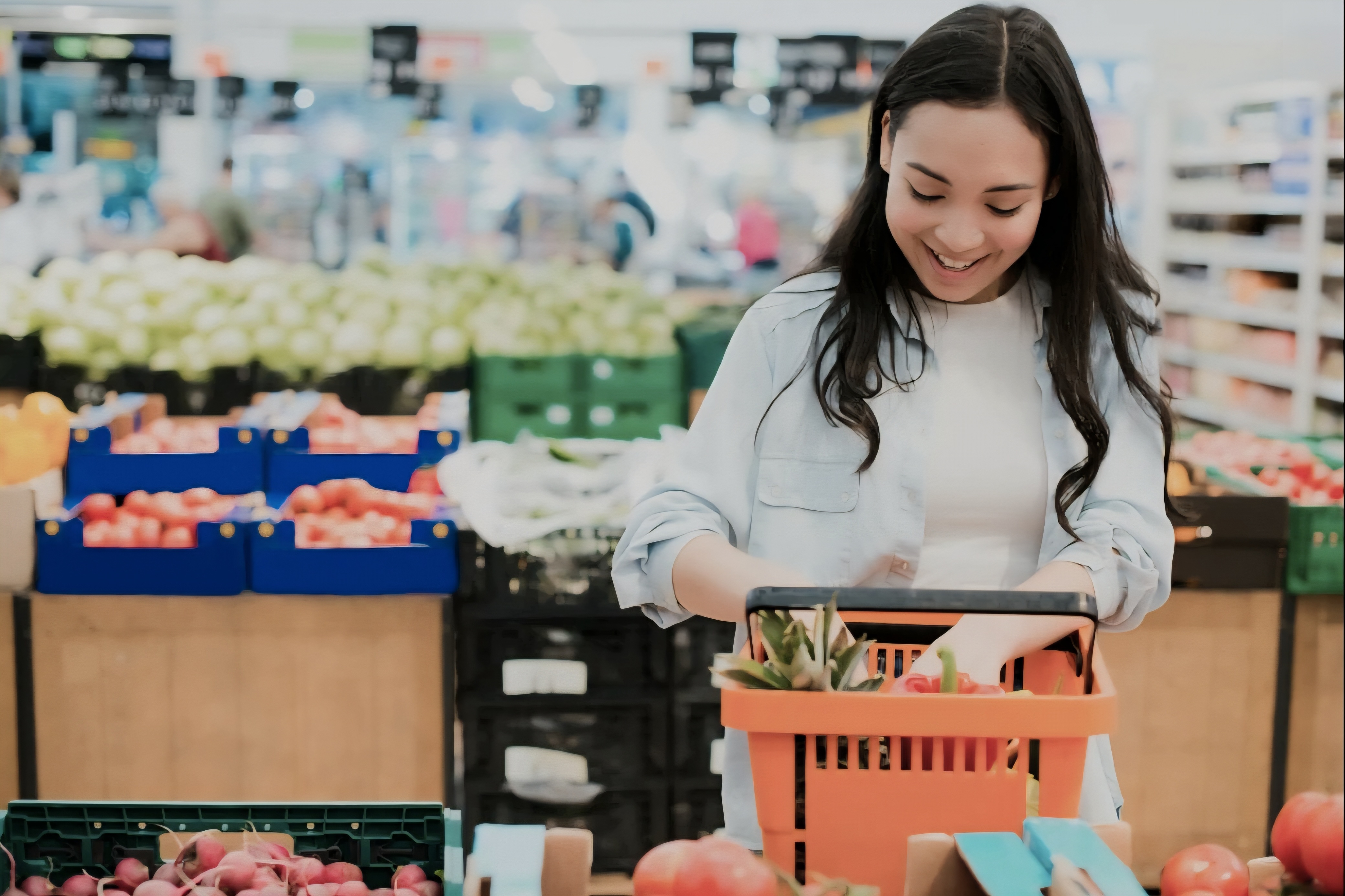 Tết Nguyên đán không chỉ là thời điểm sum vầy, mà còn là dịp để thị trường tiêu dùng nội địa khẳng định vai trò trụ cột của mình. Tết Nguyên đán không chỉ là thời điểm sum vầy, mà còn là dịp để thị trường tiêu dùng nội địa khẳng định vai trò trụ cột của mình.