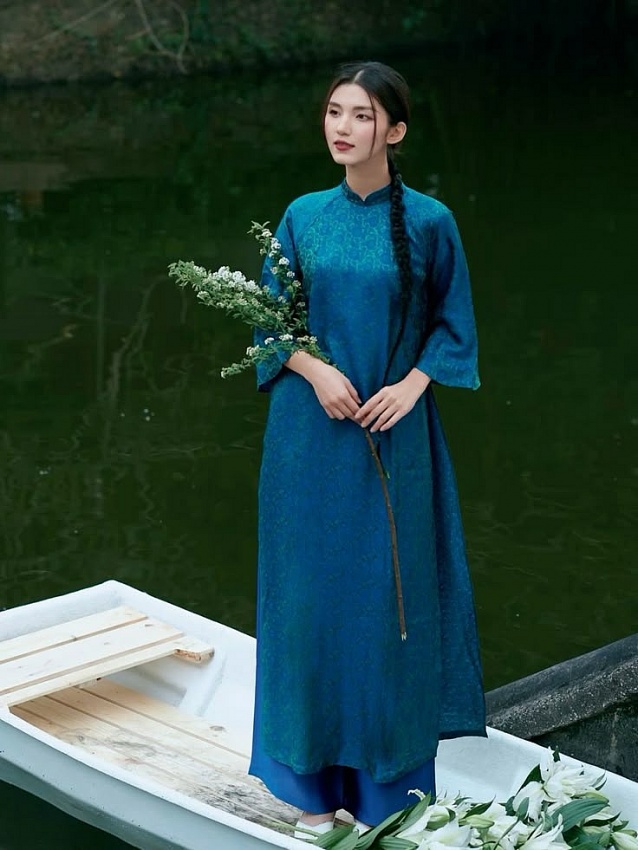 Chọn áo dài Tết 2026 theo mệnh: Vừa tôn dáng, vừa gửi gắm may mắn đầu năm