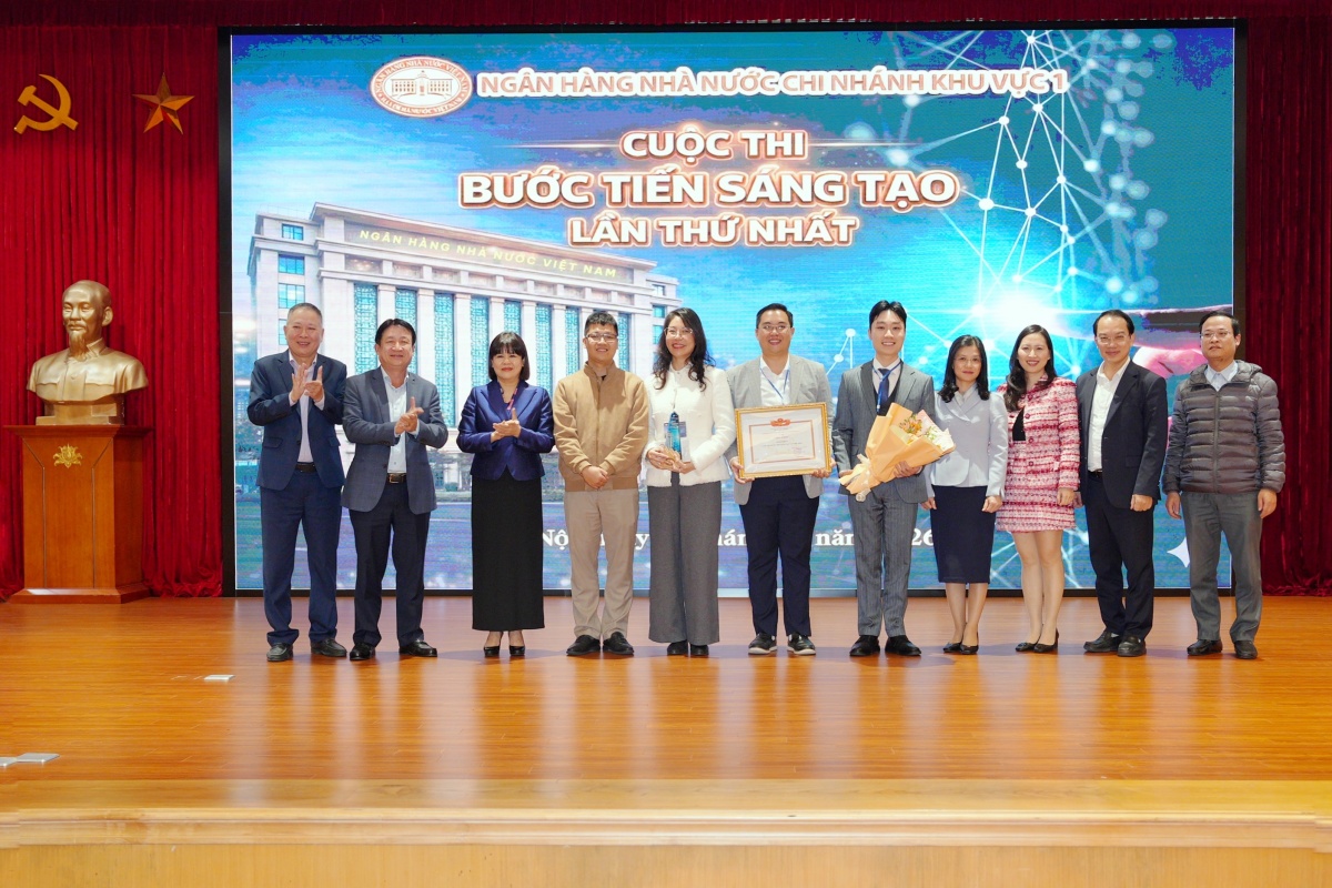 “Bước tiến sáng tạo” – khi chuyển đổi số bắt đầu từ từng cán bộ NHNN Khu vực 1 “Bước tiến sáng tạo”: Khi chuyển đổi số bắt đầu từ từng cán bộ NHNN Khu vực 1