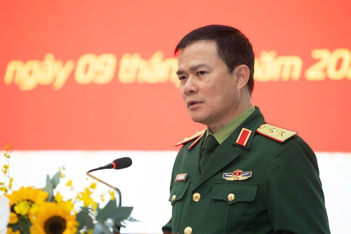 Trung tướng Tào Đức Thắng, Chủ tịch kiêm Tổng Giám đốc Tập đoàn Viettel phát biểu tại hội nghị Trung tướng Tào Đức Thắng, Chủ tịch kiêm Tổng Giám đốc Tập đoàn Viettel phát biểu tại hội nghị