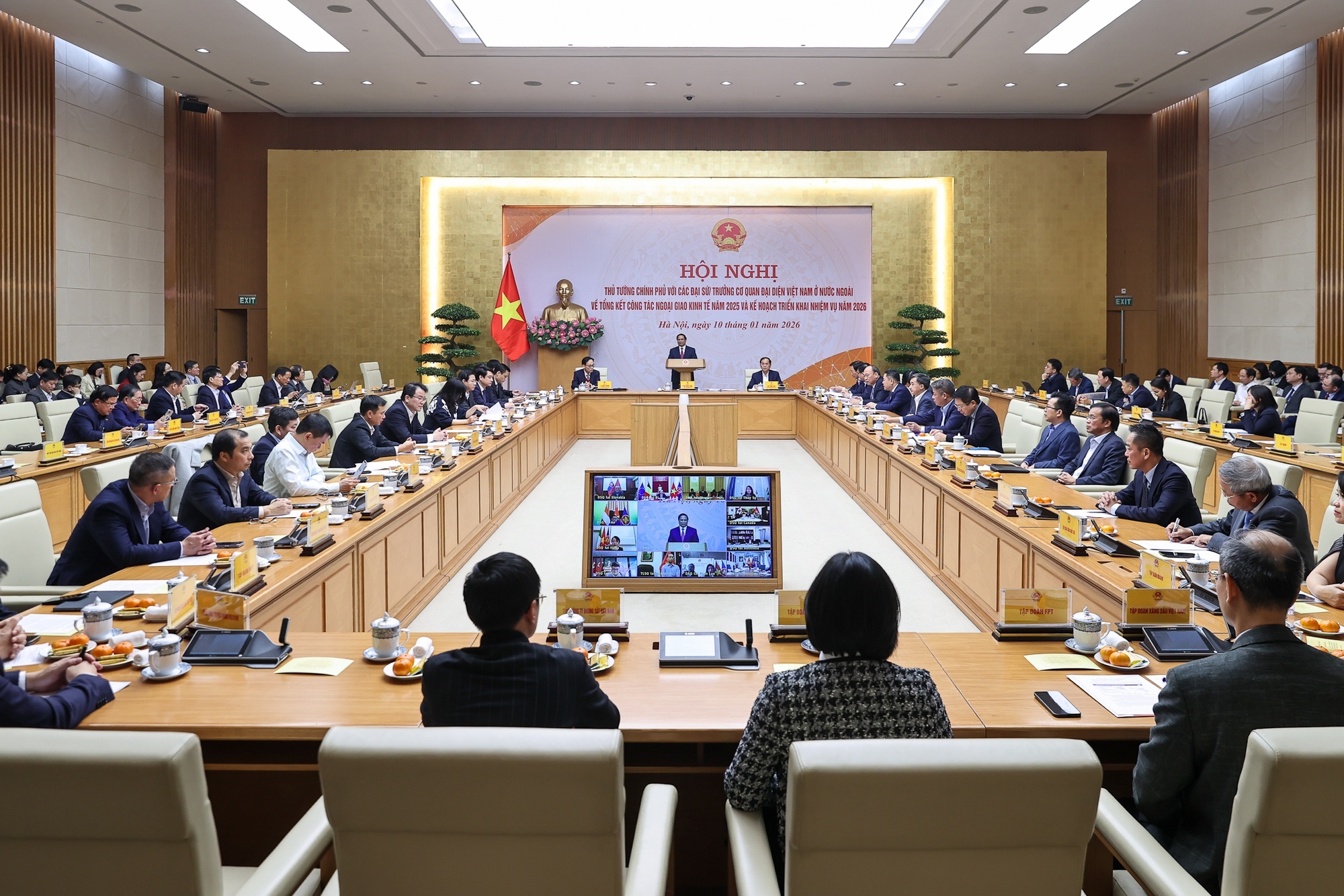Thủ tướng Phạm Minh Chính chủ trì Hội nghị - Ảnh: VGP/Nhật Bắc Thủ tướng Phạm Minh Chính chủ trì Hội nghị - Ảnh: VGP/Nhật Bắc