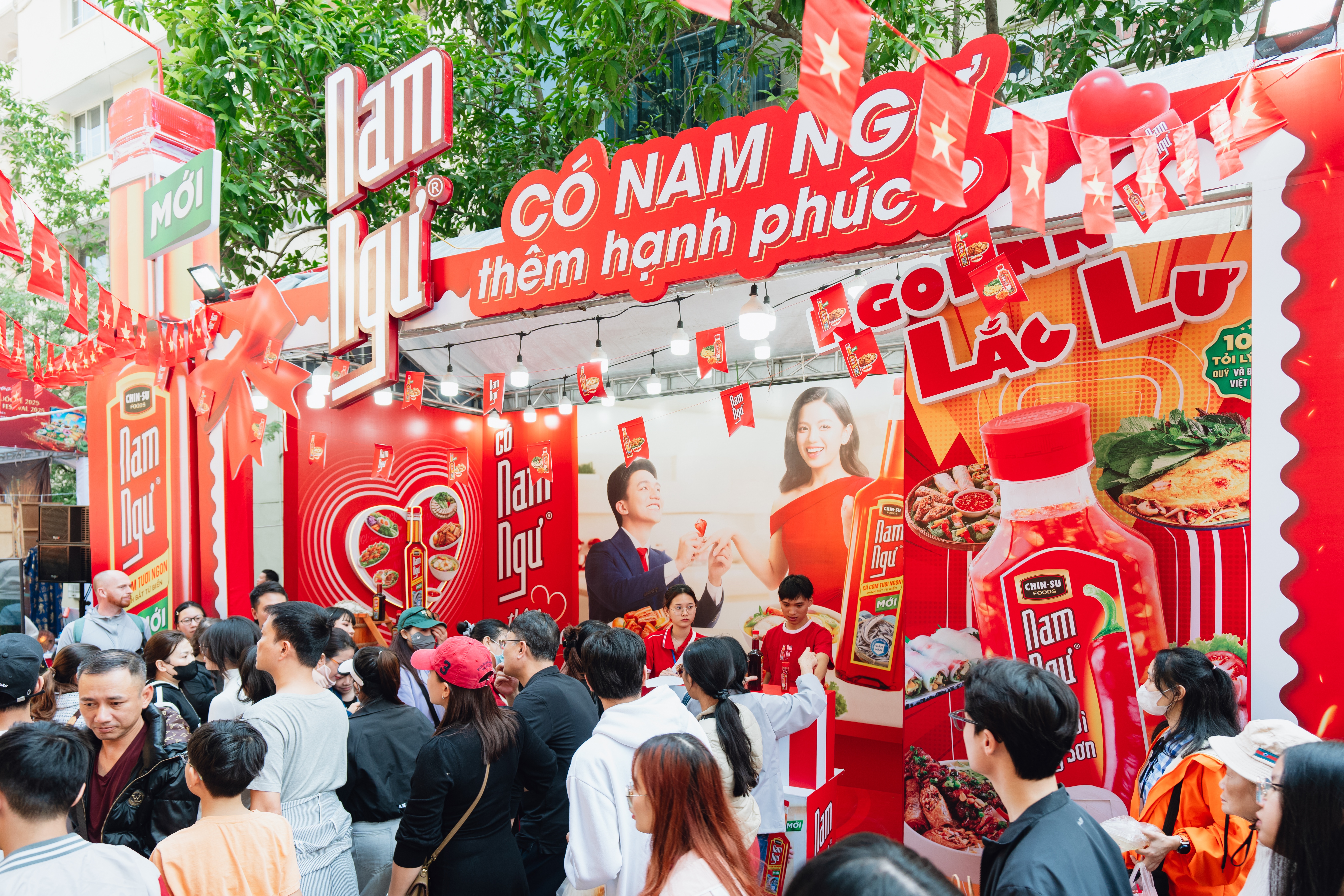Việc đưa các thương hiệu Việt ra thị trường quốc tế không chỉ mở rộng nguồn doanh thu, mà còn góp phần nâng tầm giá trị thương hiệu Việc đưa các thương hiệu Việt ra thị trường quốc tế không chỉ mở rộng nguồn doanh thu, mà còn góp phần nâng tầm giá trị thương hiệu