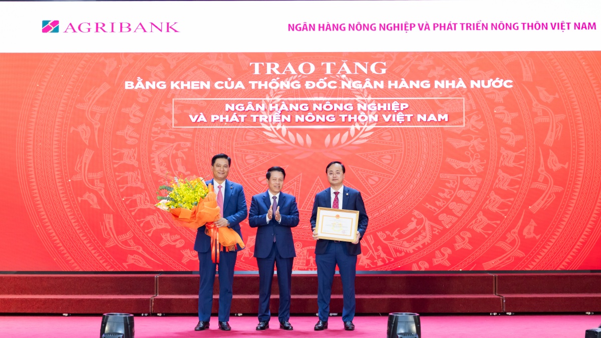 Agribank tăng tốc tái định hình trong giai đoạn mới, kiên định sứ mệnh trụ cột “tam nông”
