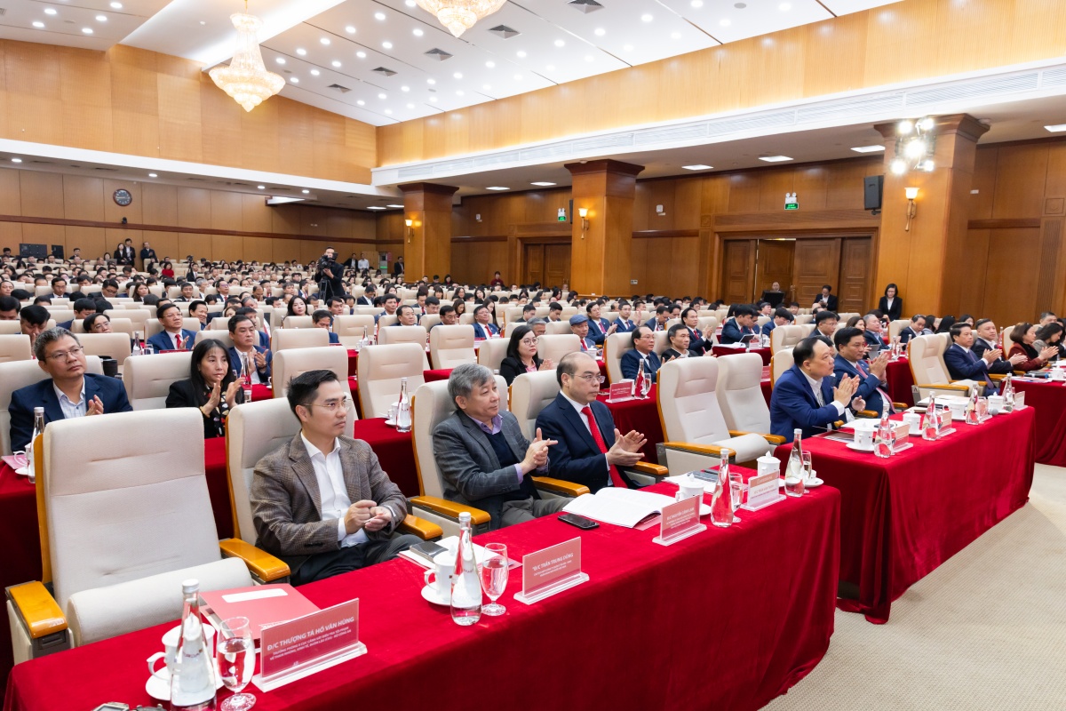 Agribank tăng tốc tái định hình trong giai đoạn mới, kiên định sứ mệnh trụ cột “tam nông”