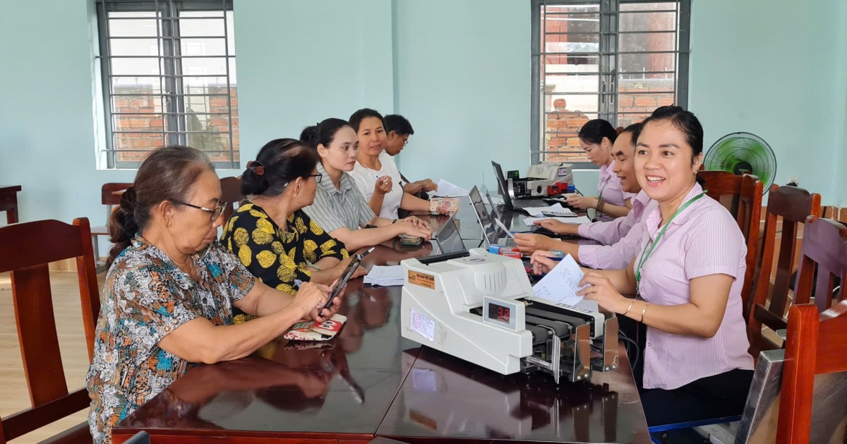 Tín dụng chính sách đã góp phần quan trọng vào việc ổn định an sinh xã hội, hỗ trợ người dân phục hồi sản xuất, giảm nghèo bền vững ở Lâm Đồng. Tín dụng chính sách đã góp phần quan trọng vào việc ổn định an sinh xã hội, hỗ trợ người dân phục hồi sản xuất, giảm nghèo bền vững ở Lâm Đồng.
