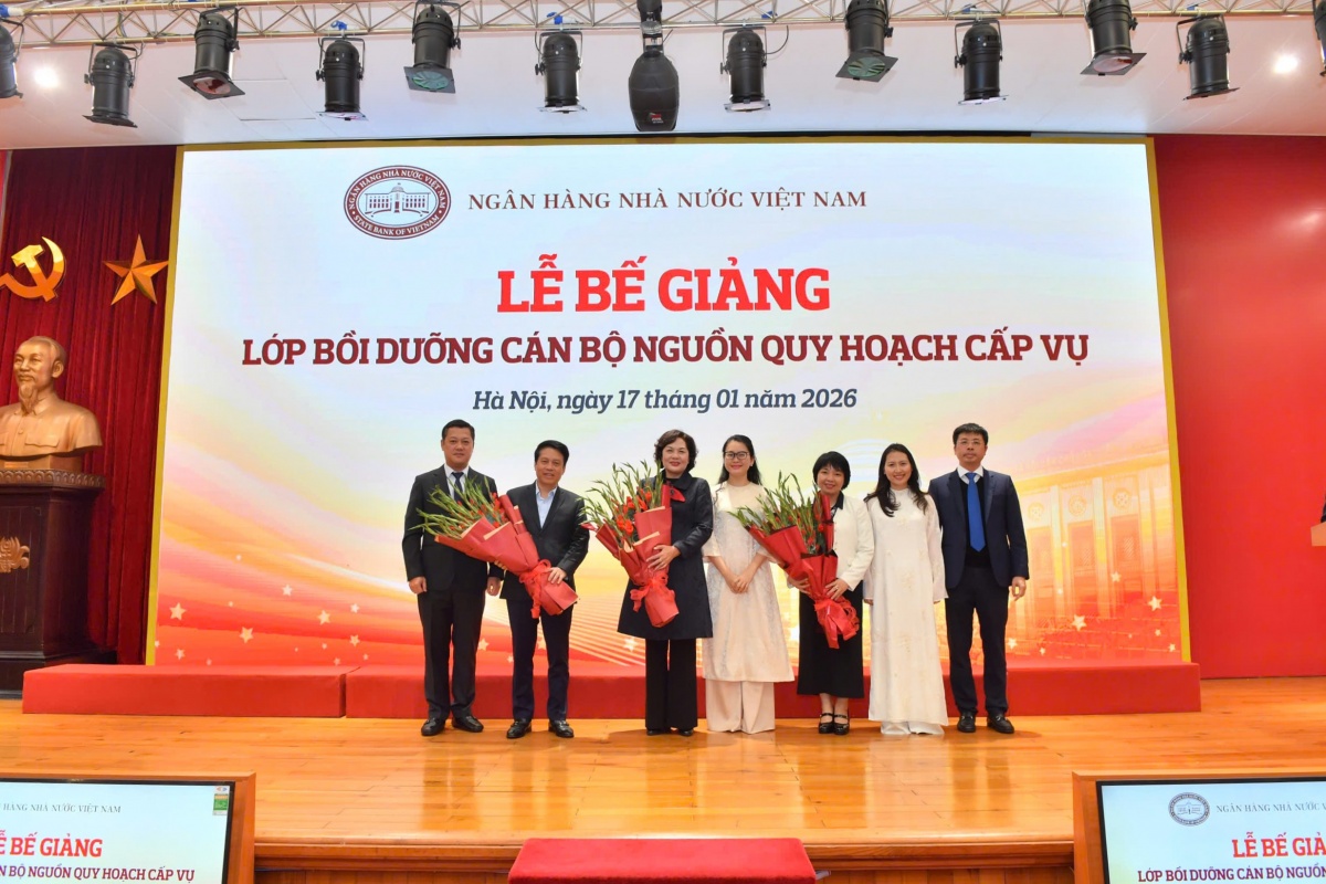 Bế giảng Lớp Bồi dưỡng cán bộ nguồn quy hoạch cấp Vụ Bế giảng Lớp Bồi dưỡng cán bộ nguồn quy hoạch cấp Vụ