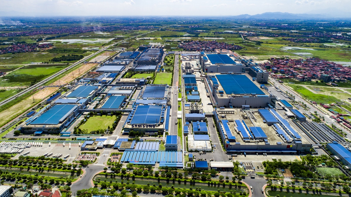 Làm tốt hoạt động ngân hàng đối với khu công nghiệp, khu chế xuất góp phần phát triển kinh tế - xã hội Làm tốt hoạt động ngân hàng đối với khu công nghiệp, khu chế xuất góp phần phát triển kinh tế - xã hội