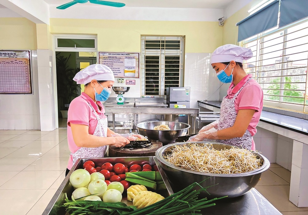 Nhiều vụ việc nghiêm trọng liên quan đến an toàn thực phẩm trong thời gian qua Nhiều vụ việc nghiêm trọng liên quan đến an toàn thực phẩm trong thời gian qua