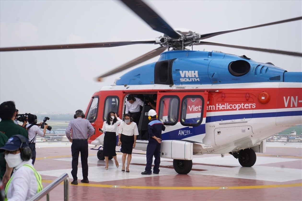 TP. Hồ Chí Minh chuẩn bị mở lại tour du lịch ngắm cảnh bằng trực thăng TP. Hồ Chí Minh chuẩn bị mở lại tour du lịch ngắm cảnh bằng trực thăng