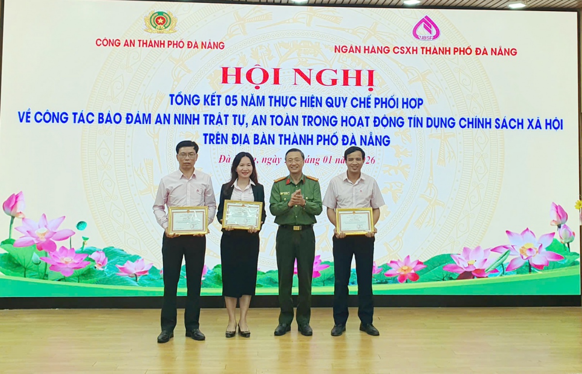 Đà Nẵng: Tổng kết 5 năm phối hợp bảo đảm an ninh, an toàn hoạt động tín dụng chính sách Đà Nẵng: Tổng kết 5 năm phối hợp bảo đảm an ninh, an toàn hoạt động tín dụng chính sách