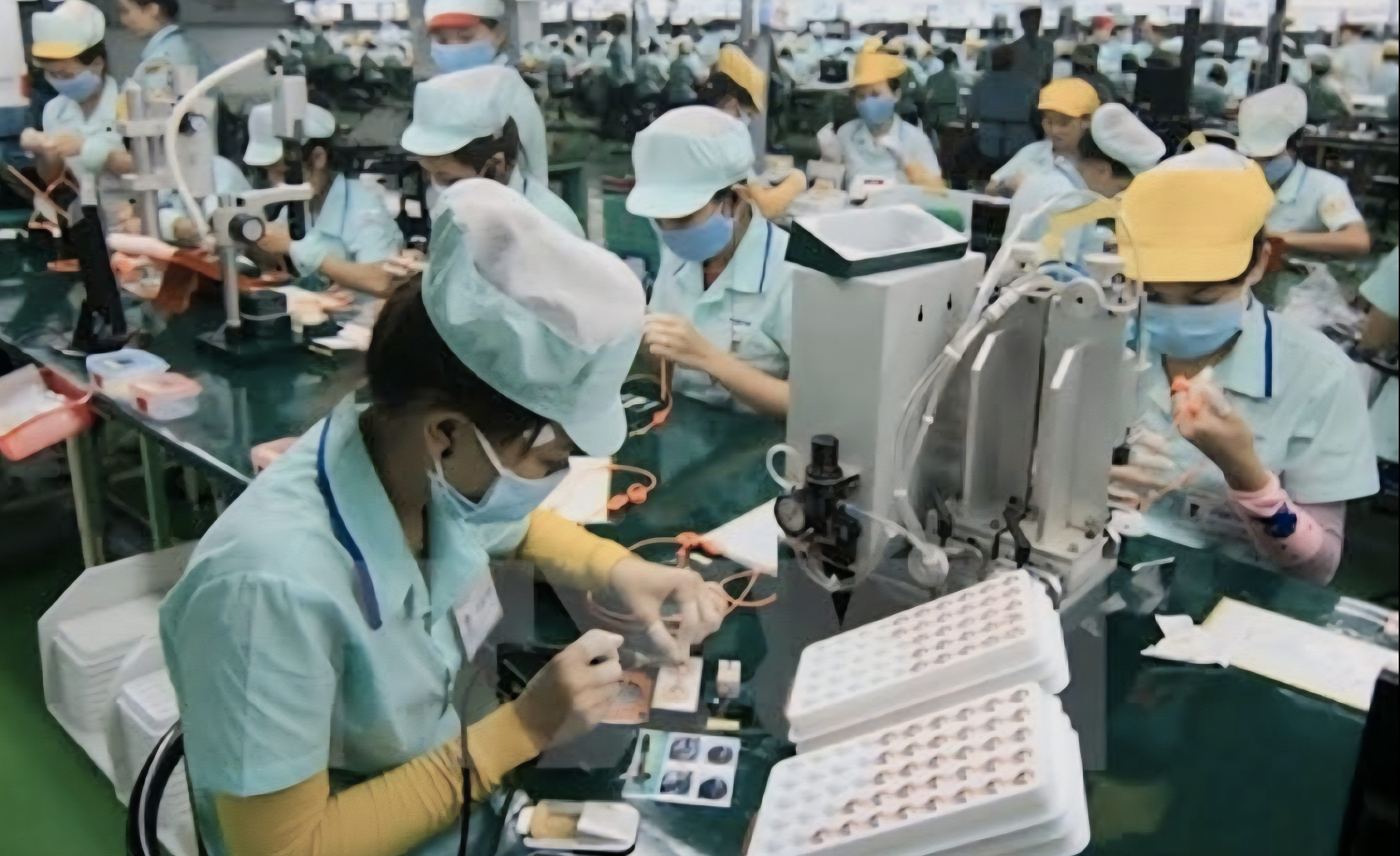 đầu tư công nghệ, kiểm soát chất lượng và tiến tới sản xuất xanh