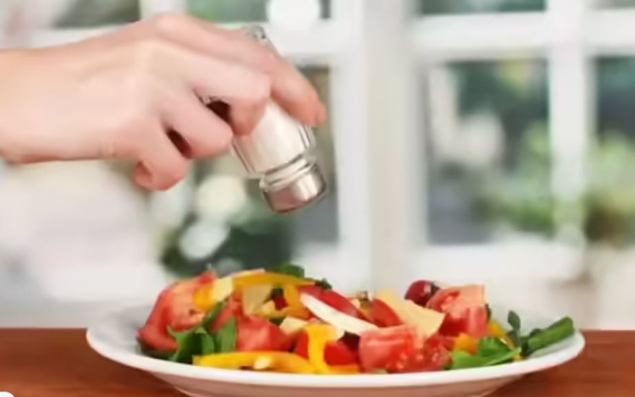 3 mẹo ăn uống đơn giản để ngăn ngừa sỏi thận 3 mẹo ăn uống đơn giản để ngăn ngừa sỏi thận
