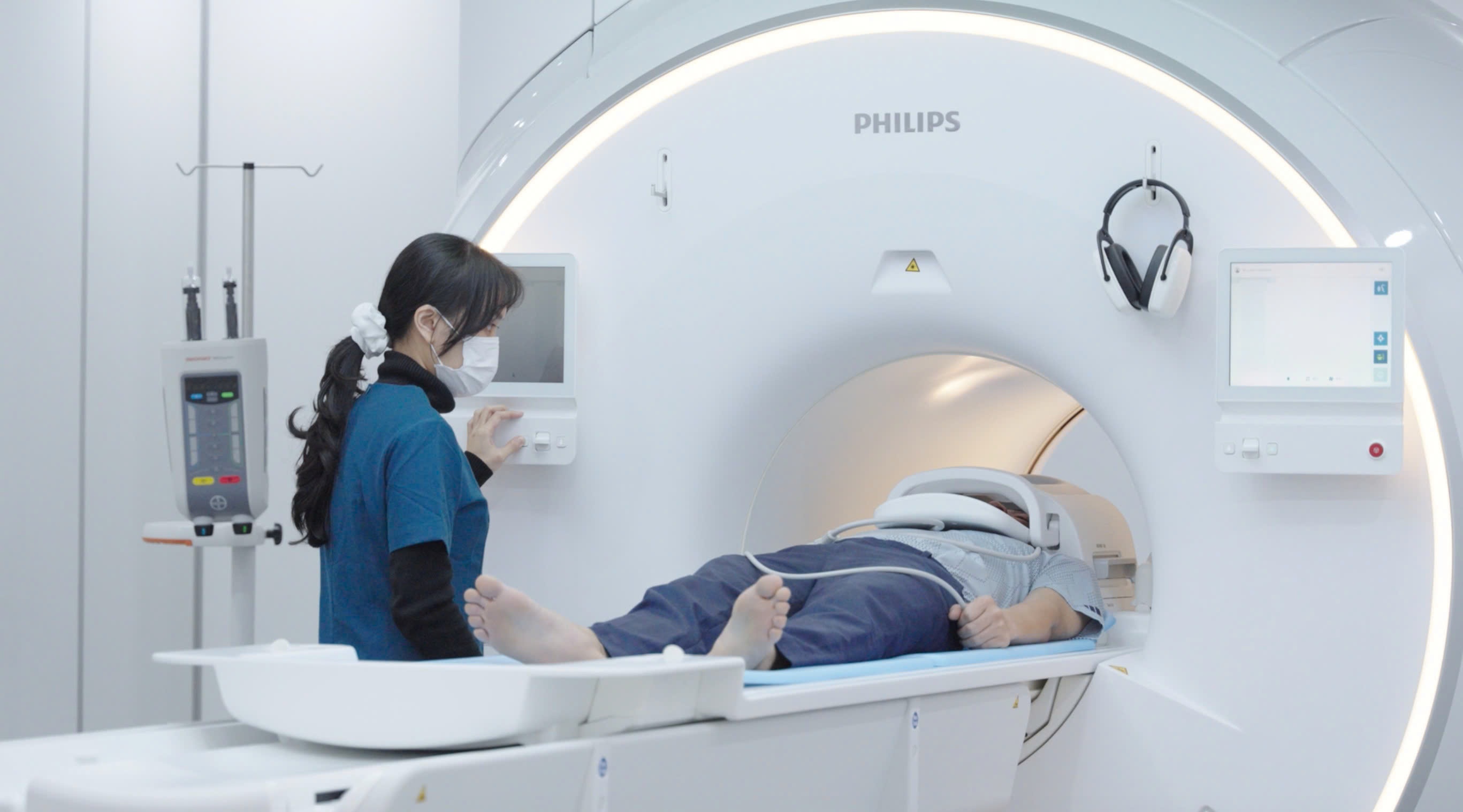 Bệnh viện Đa khoa Quốc tế Huế đầu tư đồng bộ hệ thống trang thiết bị y tế hiện đại. Bệnh viện Đa khoa Quốc tế Huế đầu tư đồng bộ hệ thống trang thiết bị y tế hiện đại.