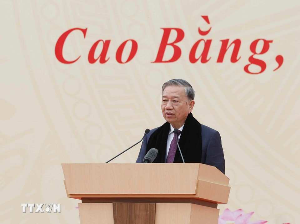 Tổng Bí thư Tô Lâm gặp mặt, nói chuyện với nhân dân các dân tộc tỉnh Cao Bằng