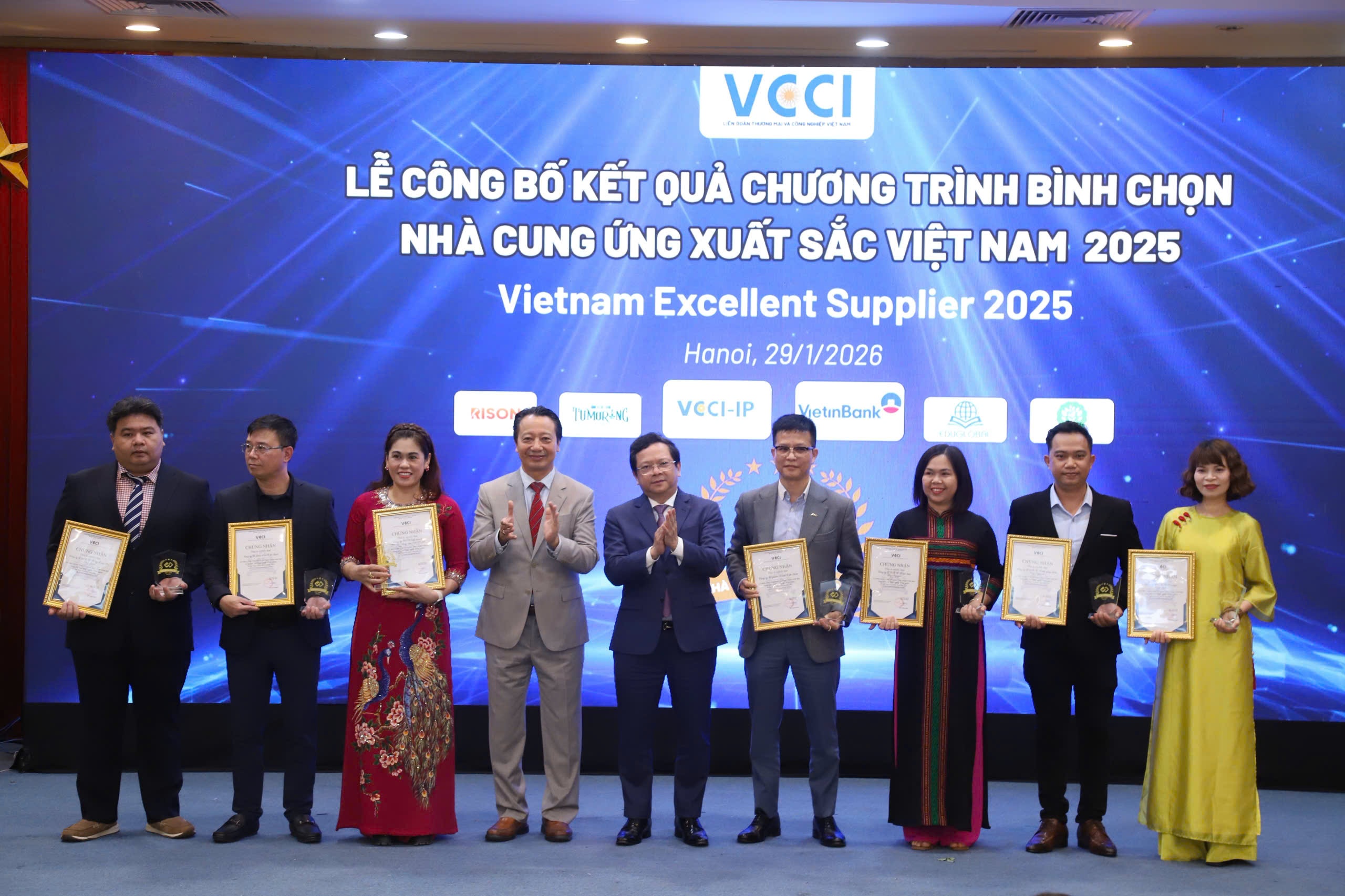 Nâng chuẩn để doanh nghiệp Việt tham gia sâu vào chuỗi cung ứng Nâng chuẩn để doanh nghiệp Việt tham gia sâu vào chuỗi cung ứng