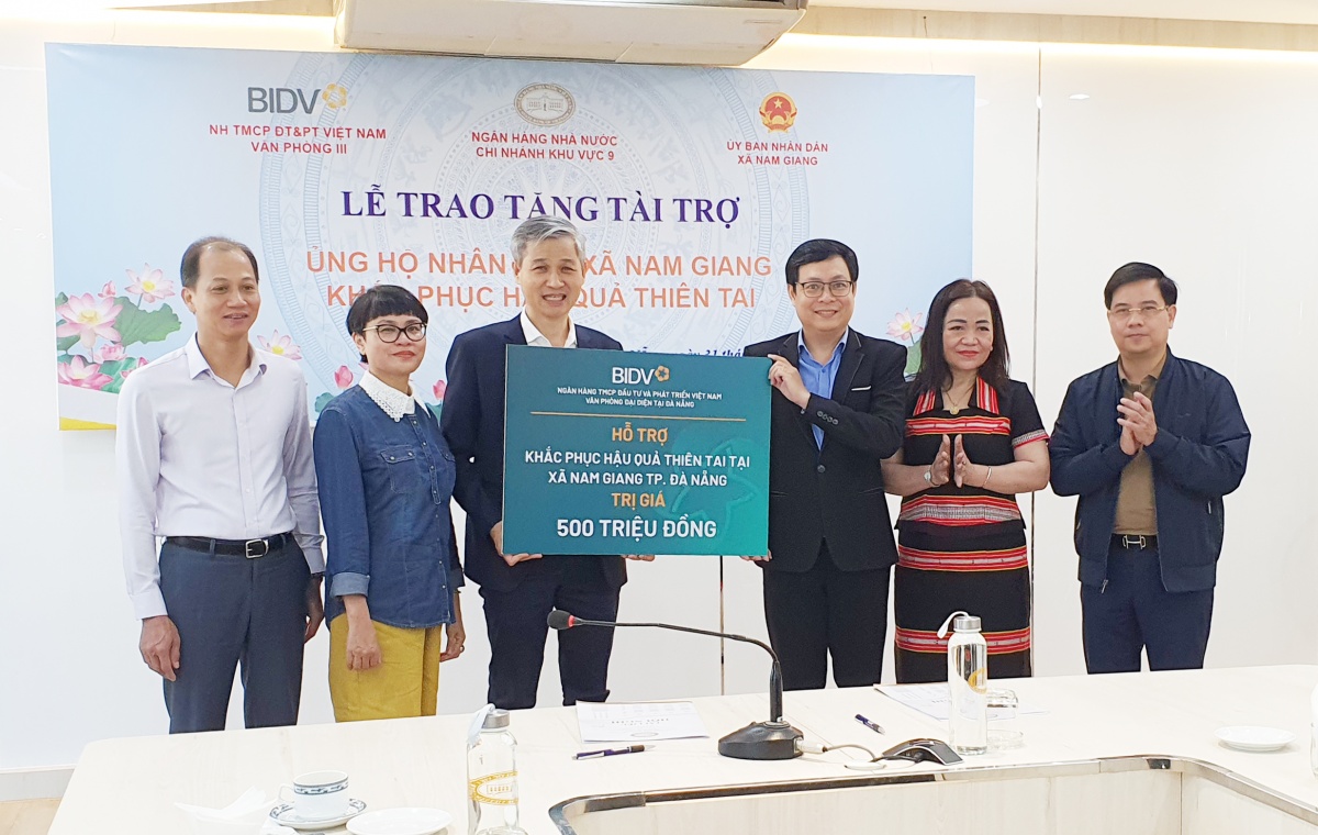 Chung tay khắc phục hậu quả thiên tai tại xã Nam Giang Chung tay khắc phục hậu quả thiên tai tại xã Nam Giang