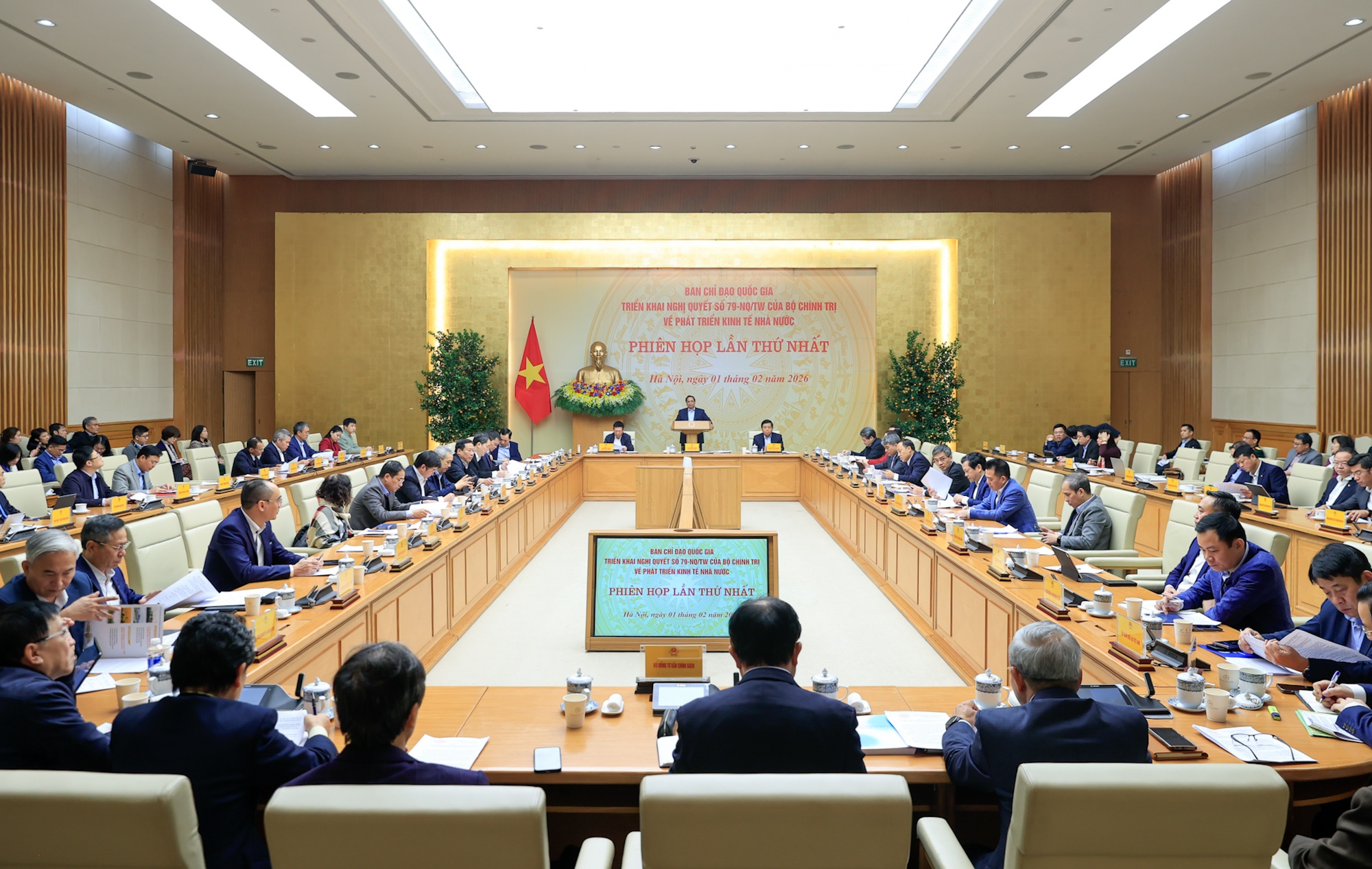 Thủ tướng lưu ý cần rà soát kỹ các định hướng, đề xuất các cơ chế, chính sách đặc thù, đặc biệt, khác với quy định của luật hiện hành hoặc chưa có quy định của pháp luật để đưa vào dự thảo Nghị quyết của Quốc hội - Ảnh: VGP/Nhật Bắc Thủ tướng lưu ý cần rà soát kỹ các định hướng, đề xuất các cơ chế, chính sách đặc thù, đặc biệt, khác với quy định của luật hiện hành hoặc chưa có quy định của pháp luật để đưa vào dự thảo Nghị quyết của Quốc hội - Ảnh: VGP/Nhật Bắc