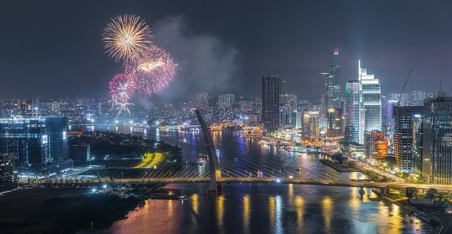 TP. Hồ Chí Minh: Bắn pháo hoa dịp Tết tại 17 điểm