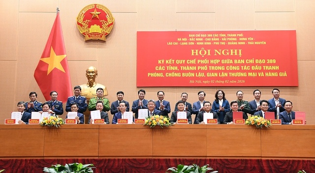 Hà Nội và 10 địa phương ký quy chế phối hợp chống buôn lậu, hàng giả