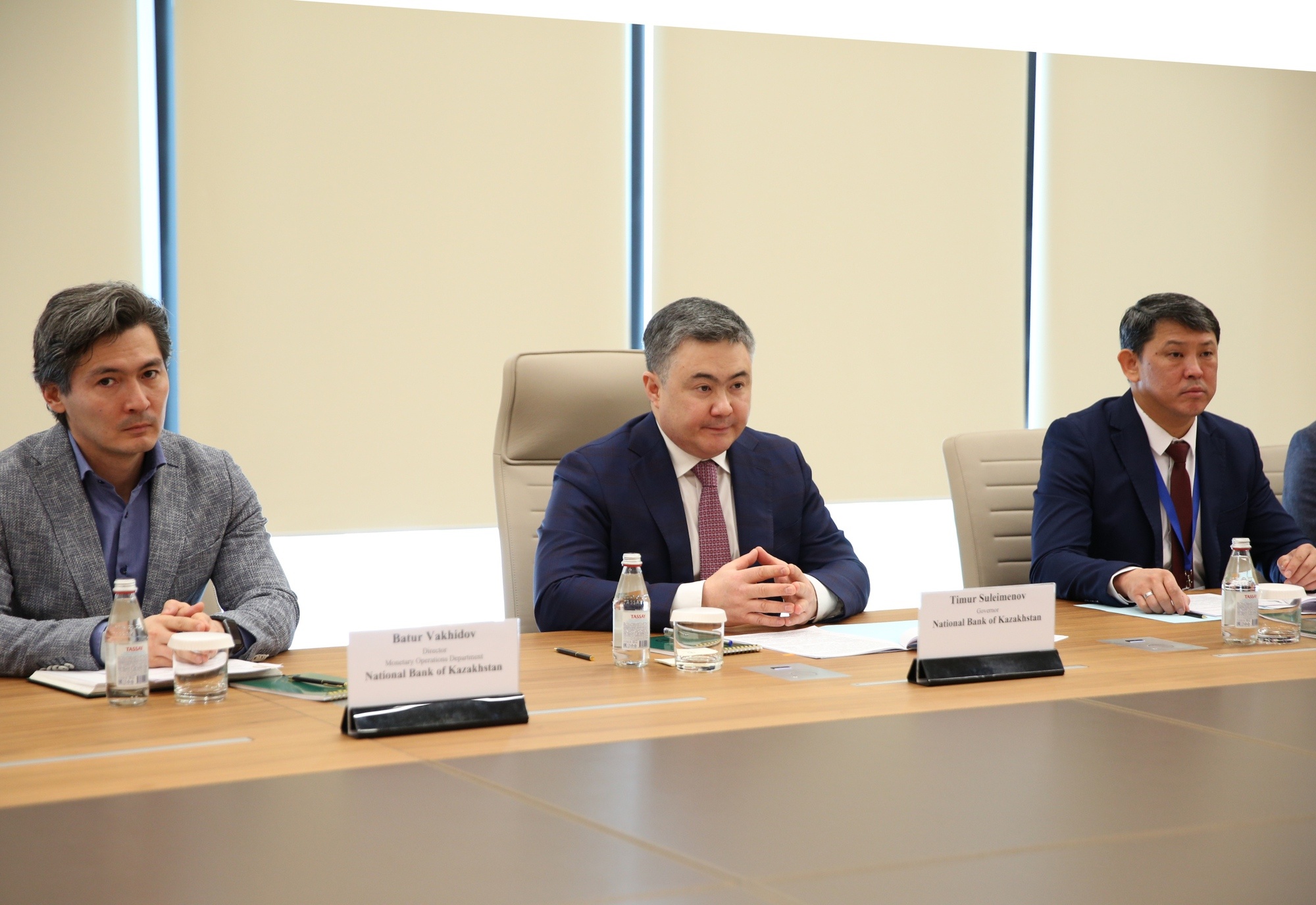 Thống đốc Timur Suleimenov nhấn mạnh quan hệ hữu nghị truyền thống giữa hai nước ngày càng phát triển trên mọi kênh, mọi cấp, mọi lĩnh vực - Ảnh: VGP/Nguyễn Hoàng Thống đốc Timur Suleimenov nhấn mạnh quan hệ hữu nghị truyền thống giữa hai nước ngày càng phát triển trên mọi kênh, mọi cấp, mọi lĩnh vực - Ảnh: VGP/Nguyễn Hoàng