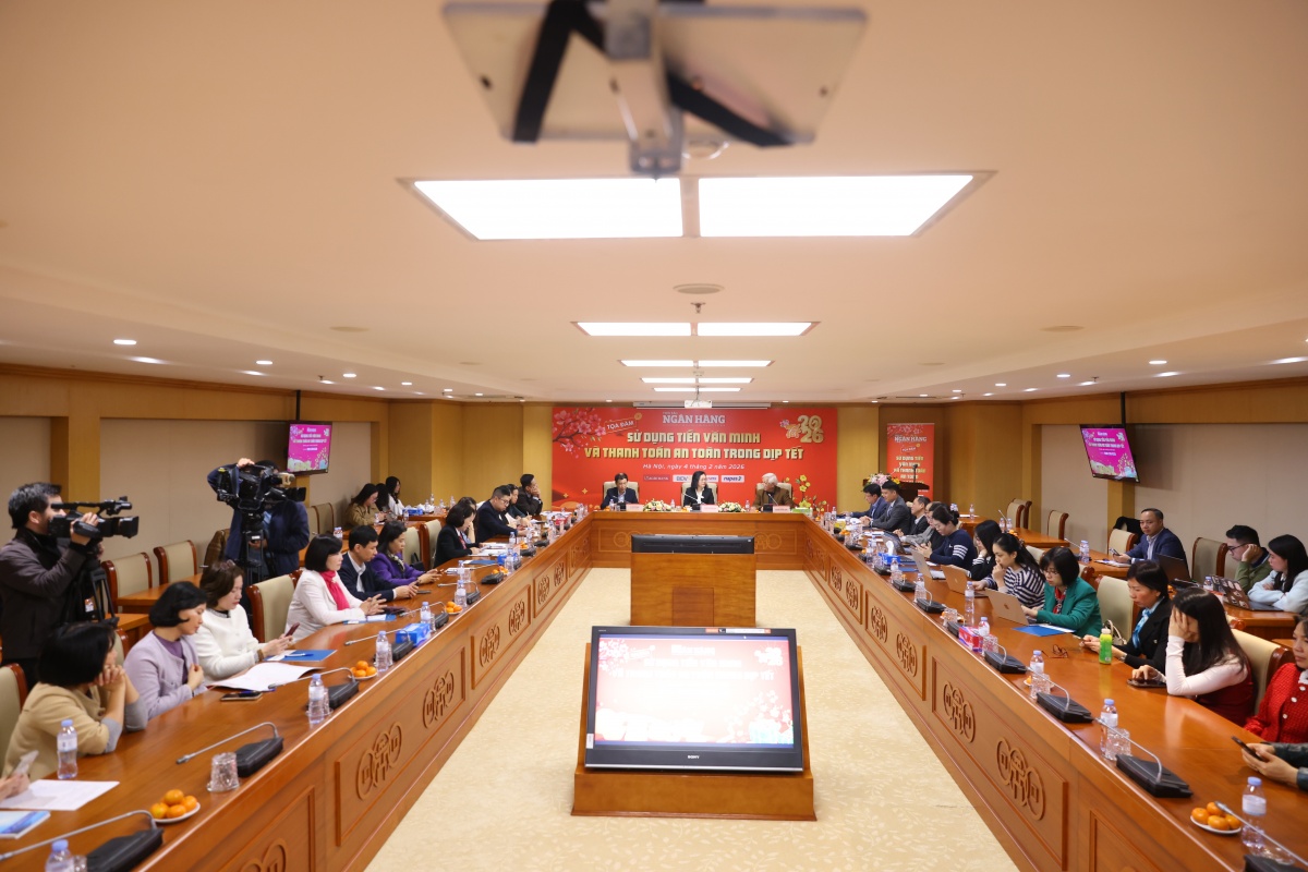 Lì xì năm mới: Từ mỹ tục đến sử dụng tiền văn minh Lì xì năm mới: Từ mỹ tục đến sử dụng tiền văn minh