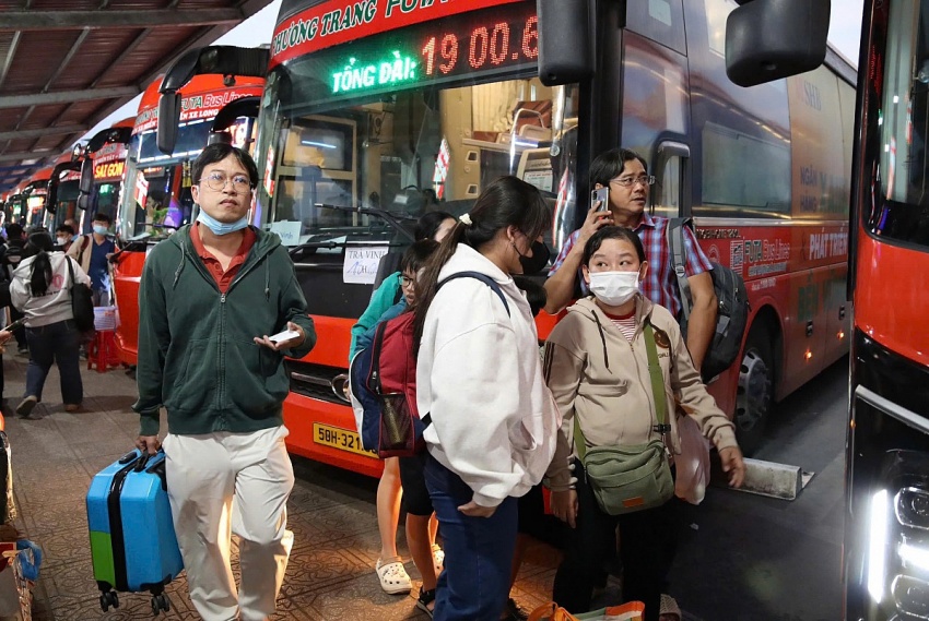 TP. Hồ Chí MInh: Hơn 1 triệu vé xe liên tỉnh phục vụ đi lại của người dân dịp Tết