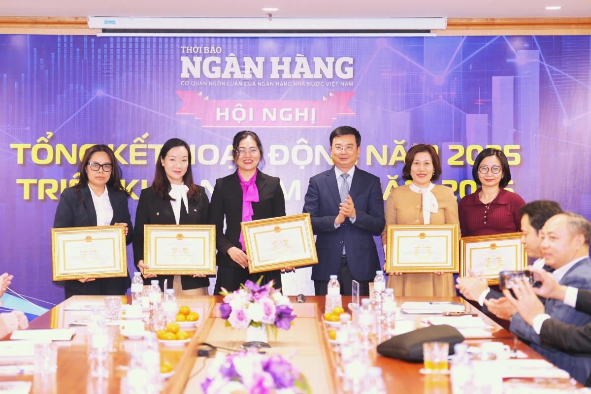 Thời báo Ngân hàng khẳng định vị thế là cơ quan báo chí chủ lực của ngành Ngân hàng Thời báo Ngân hàng khẳng định vị thế là cơ quan báo chí chủ lực của ngành Ngân hàng