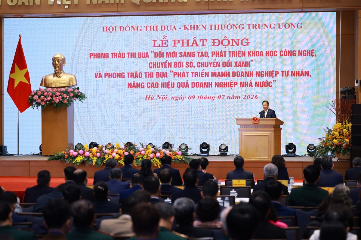 Quang cảnh lễ phát động.