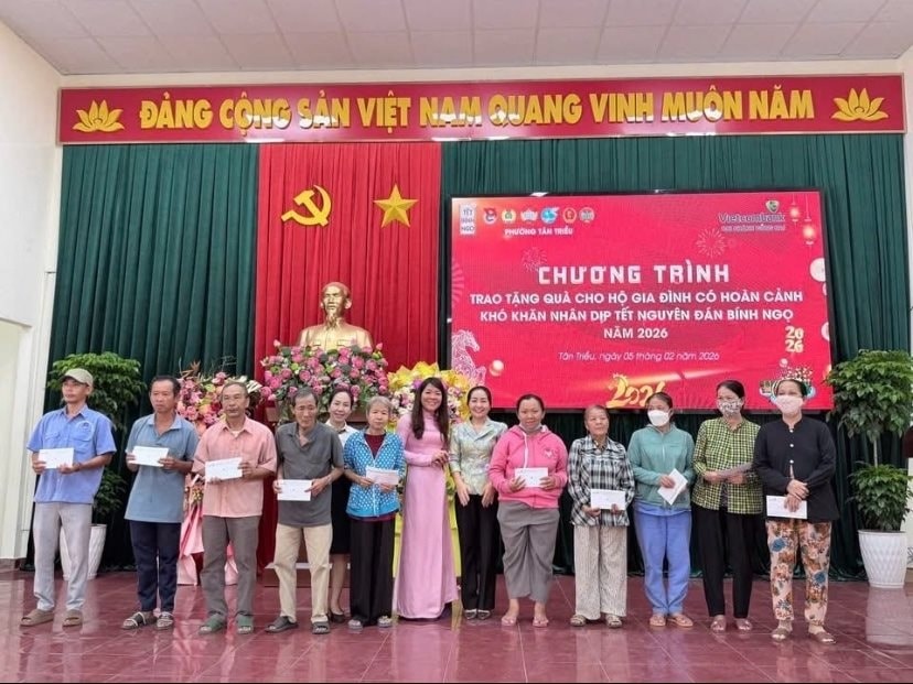 Đem Tết đến cho người có hoàn cảnh khó khăn: Hoạt động nhân văn và nhiều ý nghĩa của ngân hàng