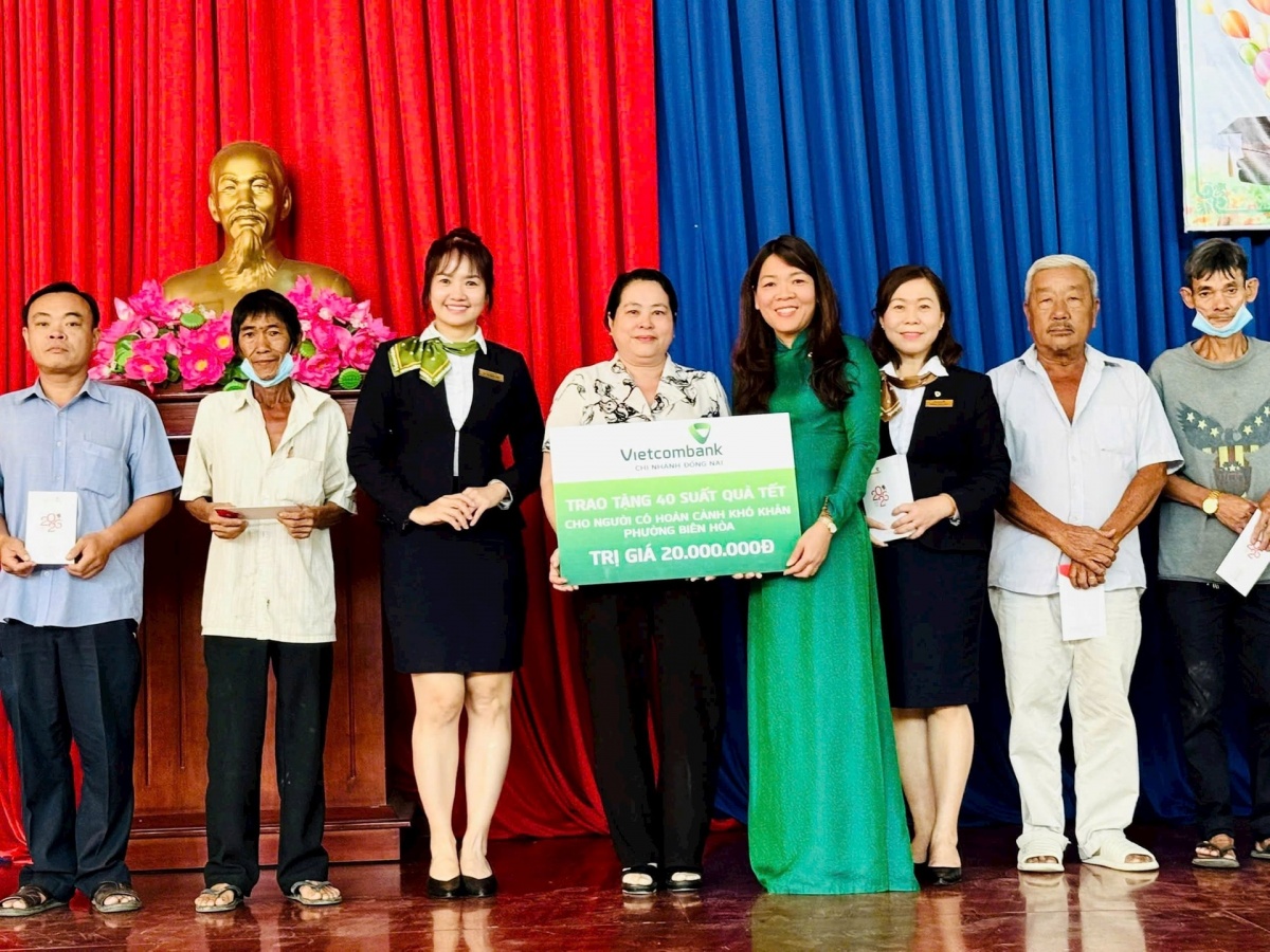Đem Tết đến cho người có hoàn cảnh khó khăn: Hoạt động nhân văn và nhiều ý nghĩa của ngân hàng