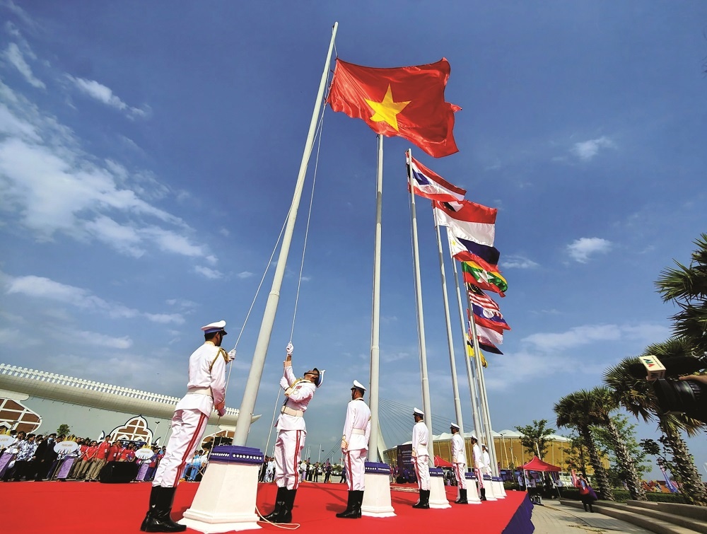 Từ ngựa sắt Thánh Gióng nghĩ về kỷ nguyên vươn mình của dân tộc Từ ngựa sắt Thánh Gióng nghĩ về kỷ nguyên vươn mình của dân tộc