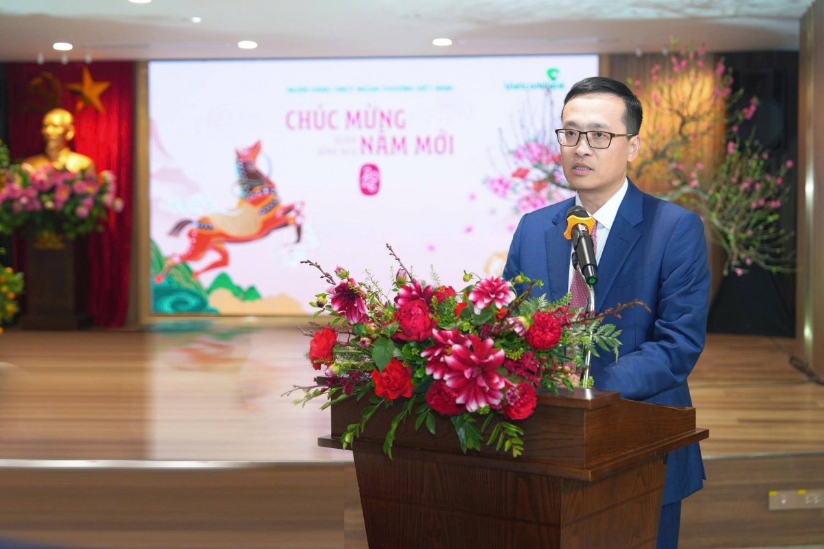 Phó Thống đốc Phạm Quang Dũng thăm, động viên và chúc mừng năm mới cán bộ, nhân viên Vietcombank Phó Thống đốc Phạm Quang Dũng thăm, động viên và chúc mừng năm mới cán bộ, nhân viên Vietcombank