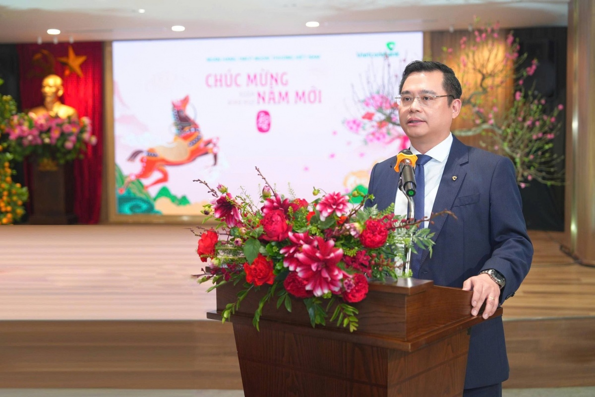 Phó Thống đốc Phạm Quang Dũng thăm, động viên và chúc mừng năm mới cán bộ, nhân viên Vietcombank Phó Thống đốc Phạm Quang Dũng thăm, động viên và chúc mừng năm mới cán bộ, nhân viên Vietcombank
