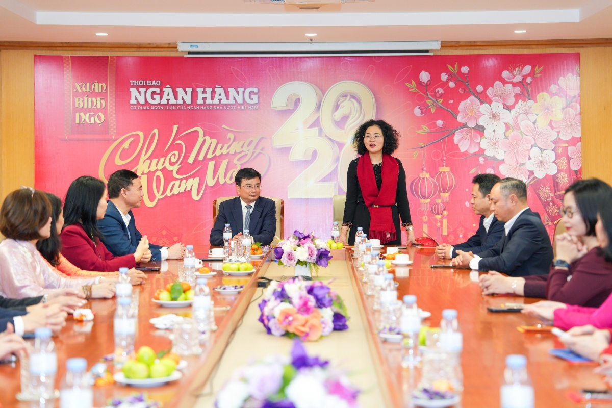 Phó Thống đốc NHNN Phạm Thanh Hà thăm và chúc Tết Xuân Bính Ngọ tại Thời báo Ngân hàng